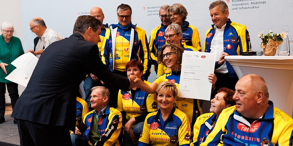 csm_Auszeichnungsveranstaltung_Oesterreich_radelt_c_klimaaktiv_mobil_Adrian_Almasan__55__fa27d228ad